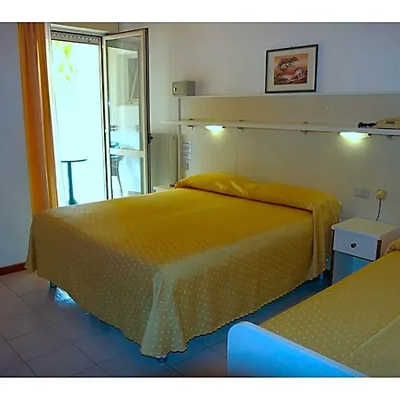Paron 3* بيبيوني